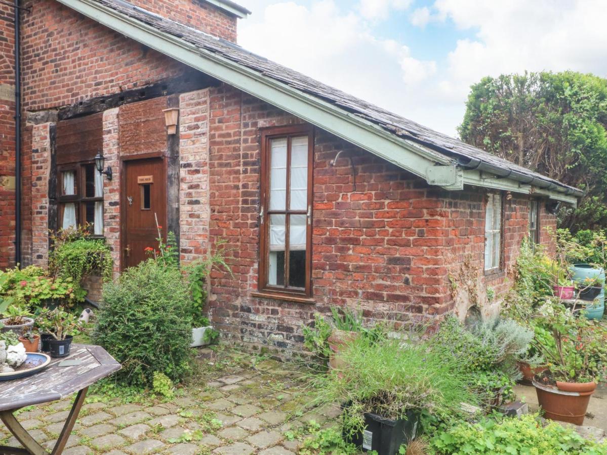 The Toolshed Villa Warrington Dış mekan fotoğraf