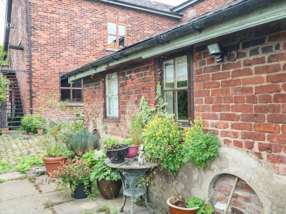 The Toolshed Villa Warrington Dış mekan fotoğraf